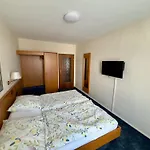 Zum Grafen Hallermunt 2*