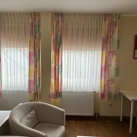 Zum Grafen Hallermunt 호텔