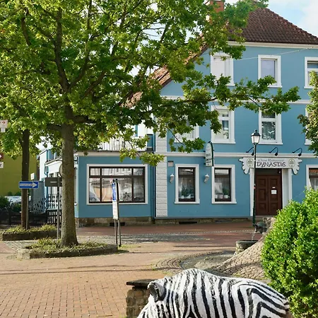 Hotel Zum Grafen Hallermunt 2*