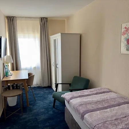 Zum Grafen Hallermunt 호텔