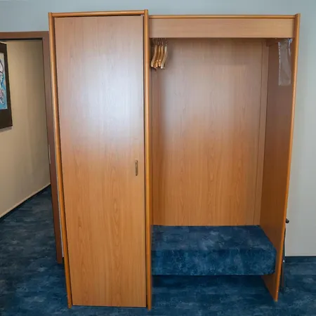 Zum Grafen Hallermunt 호텔