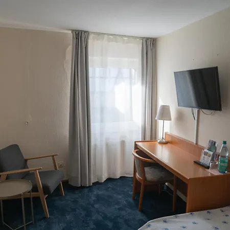 Zum Grafen Hallermunt 호텔 스프링게