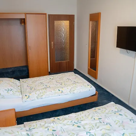 Zum Grafen Hallermunt 호텔