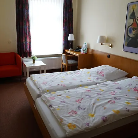 Zum Grafen Hallermunt 호텔 스프링게