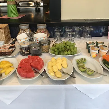 Zum Grafen Hallermunt 호텔