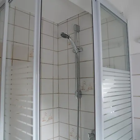 Zum Grafen Hallermunt 호텔